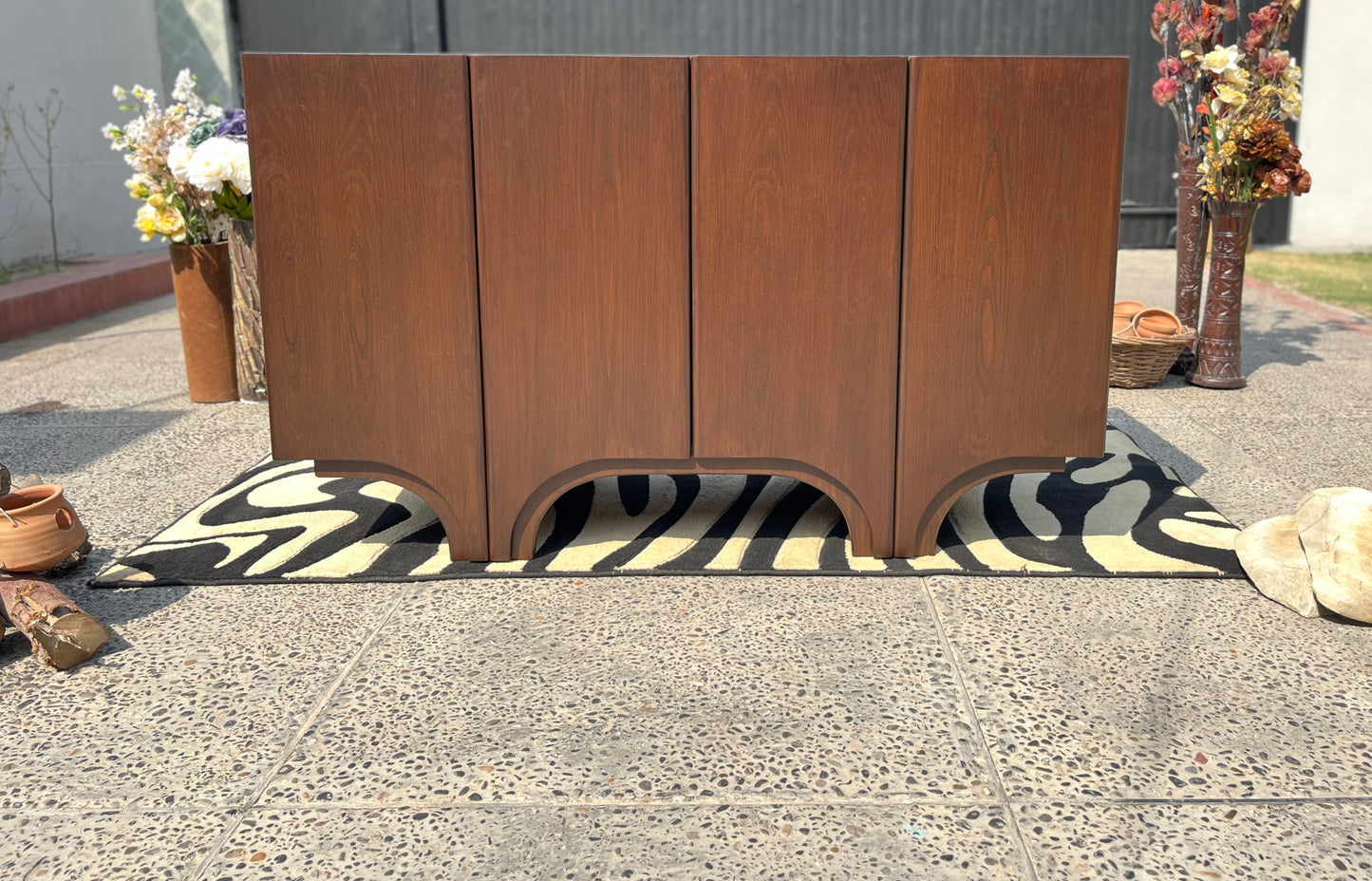 “Ridgeway “dining buffet rack